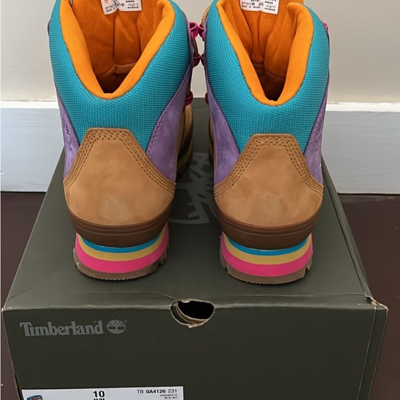NEW- Timberland Women's Brown and Teal Work Boots - Picture 4 of 5